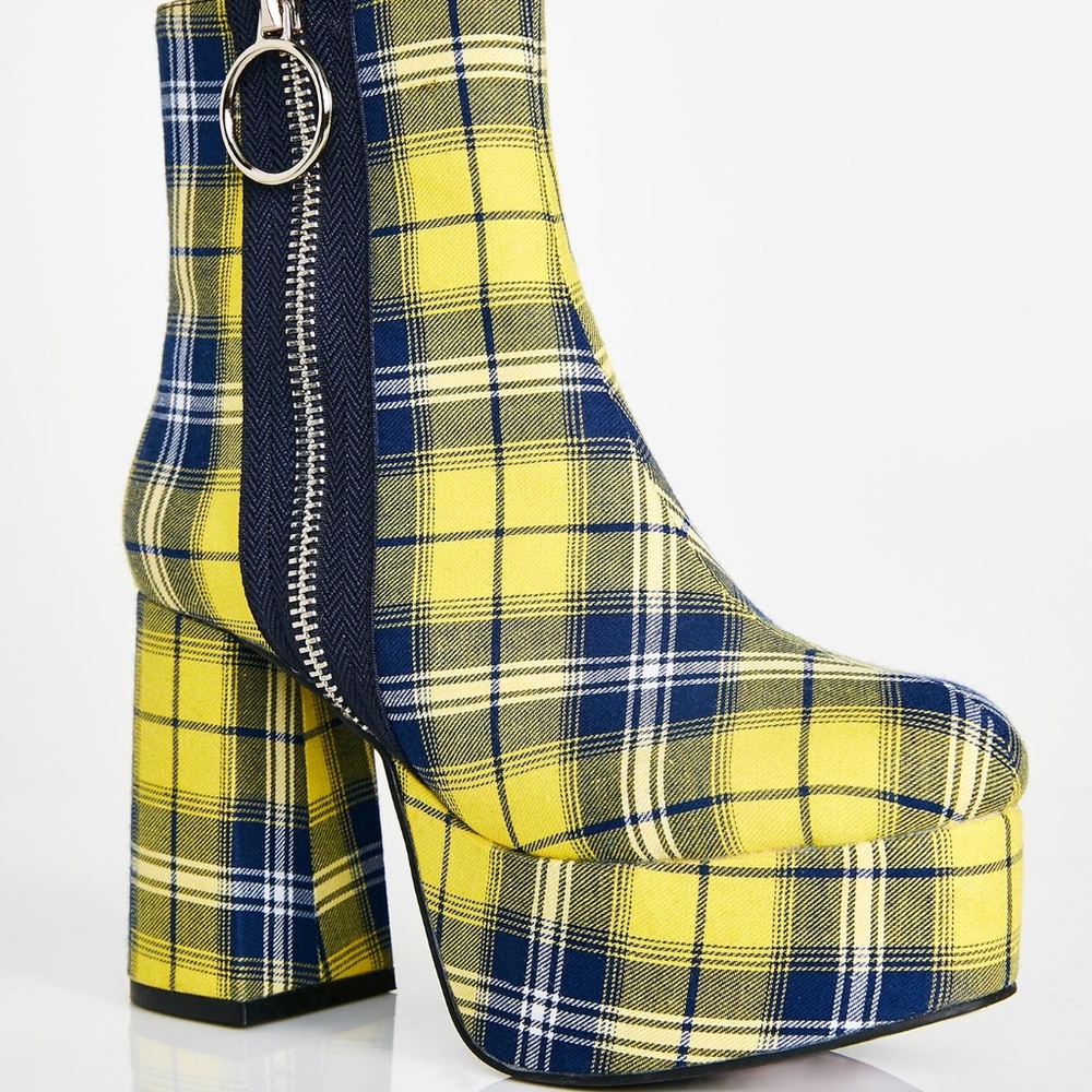 Dollskill Current Mood platform boots